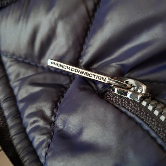 Women's Quilted Jacket - Navy - Picture 8 of 11